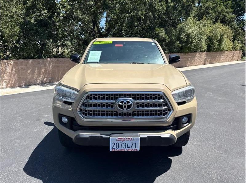 Toyota Tacoma  2016
