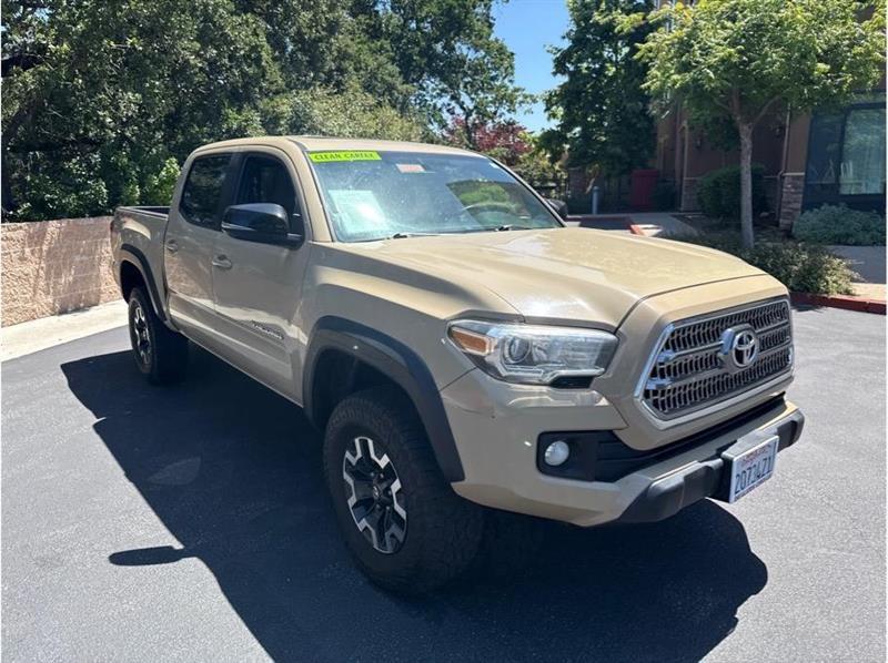 Toyota Tacoma  2016