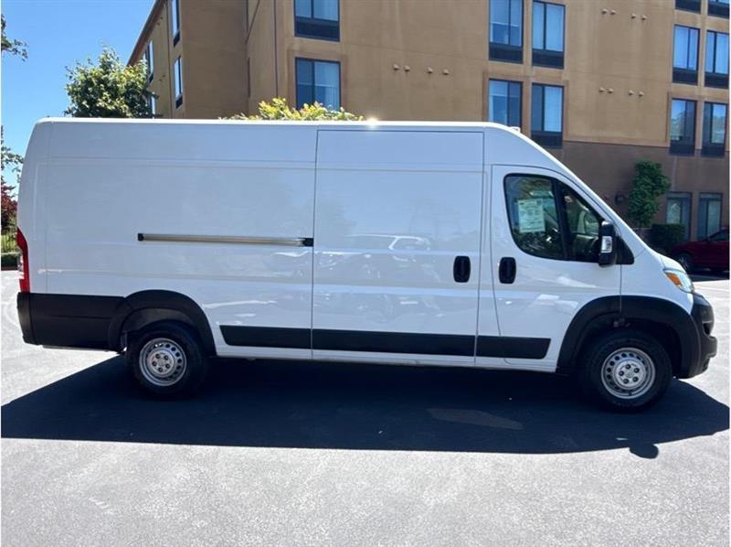 RAM Promaster  2025