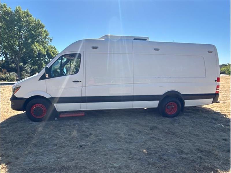 Mercedes-Benz Sprinter  2014