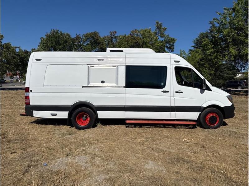 Mercedes-Benz Sprinter  2014