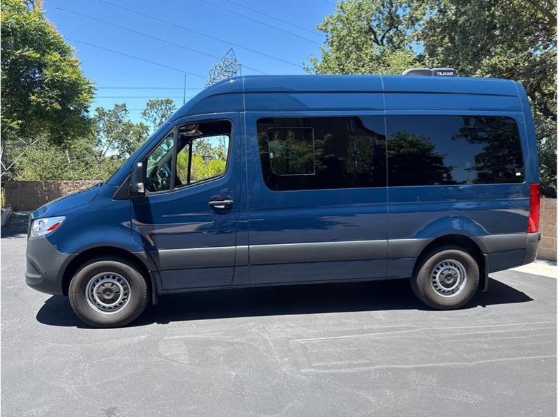 Mercedes-Benz Sprinter  2023
