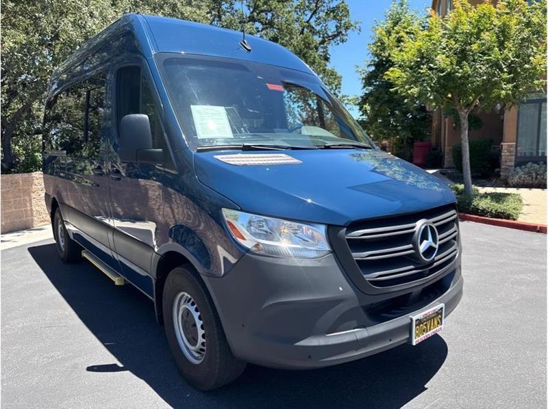 Mercedes-Benz Sprinter  2023