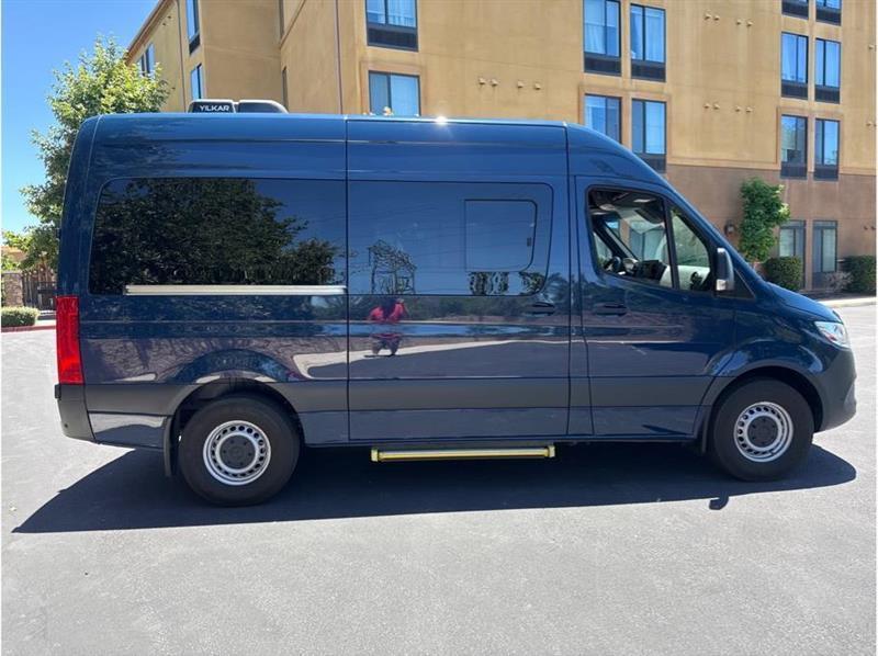 Mercedes-Benz Sprinter  2023