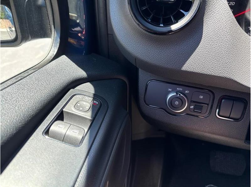 Mercedes-Benz Sprinter  2023