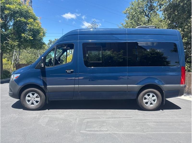 Mercedes-Benz Sprinter  2023