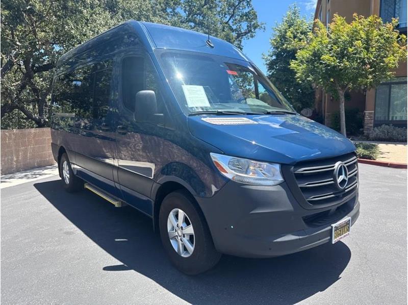 Mercedes-Benz Sprinter  2023