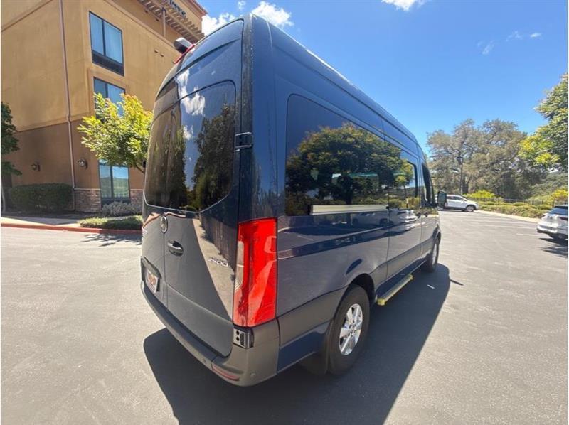 Mercedes-Benz Sprinter  2023