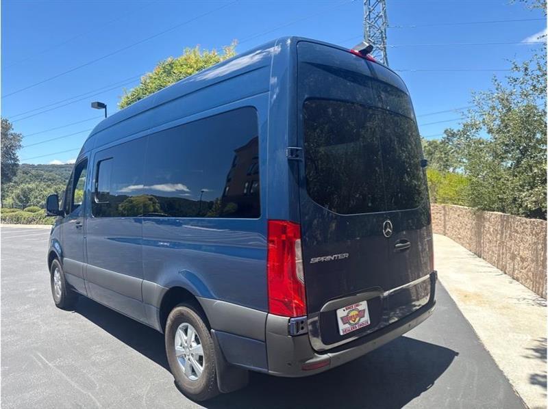 Mercedes-Benz Sprinter  2023