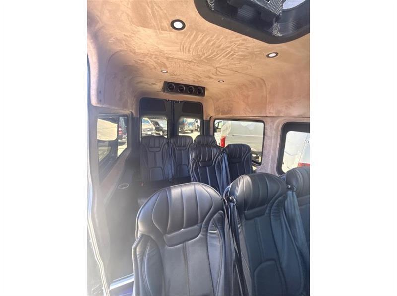 Mercedes-Benz Sprinter  2023