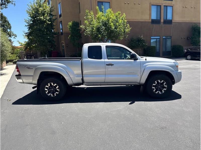 Toyota Tacoma  2010