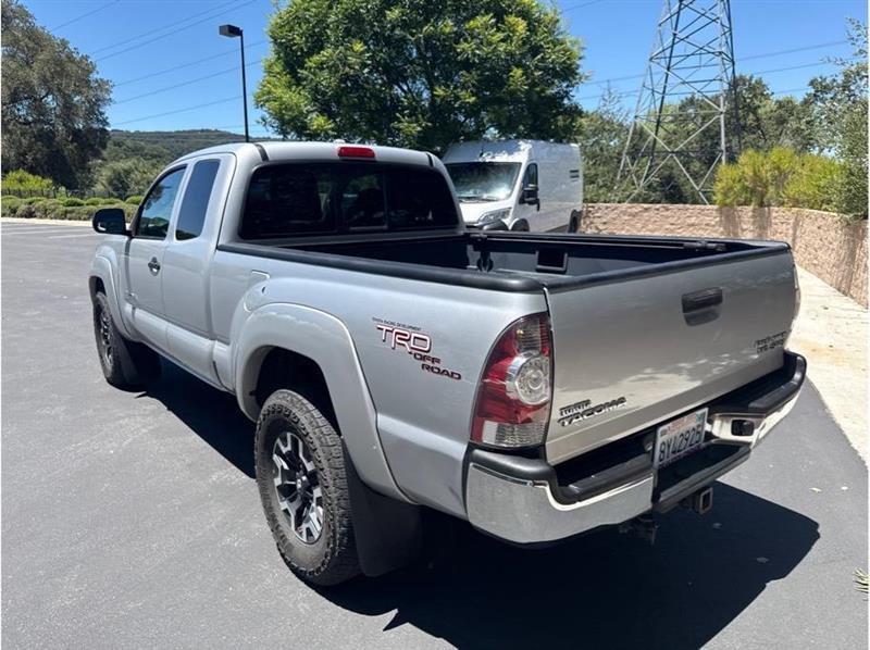 Toyota Tacoma  2010