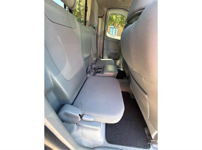 Toyota Tacoma  2010