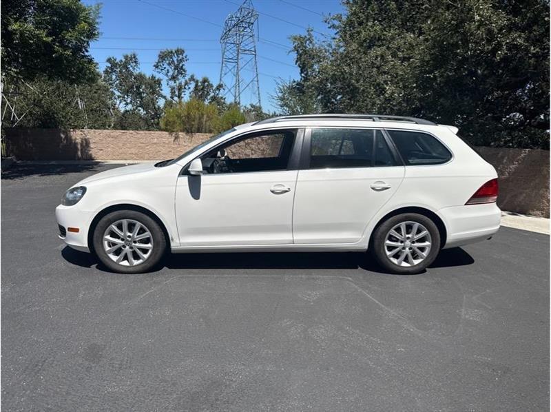 Volkswagen Jetta SportWagen  2012