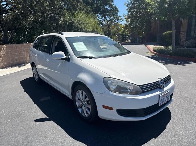 Volkswagen Jetta SportWagen  2012