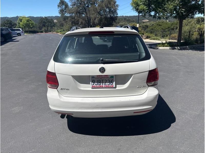 Volkswagen Jetta SportWagen  2012