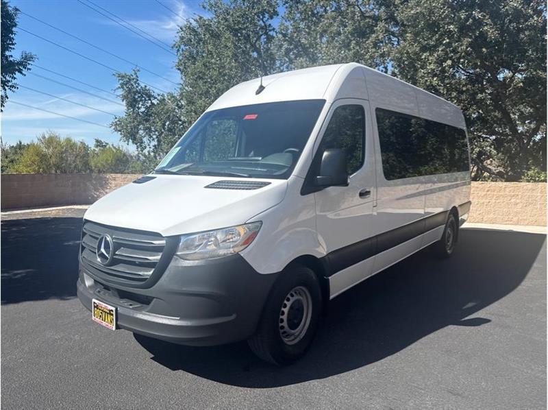 Mercedes-Benz Sprinter  2024