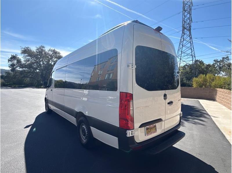 Mercedes-Benz Sprinter  2024