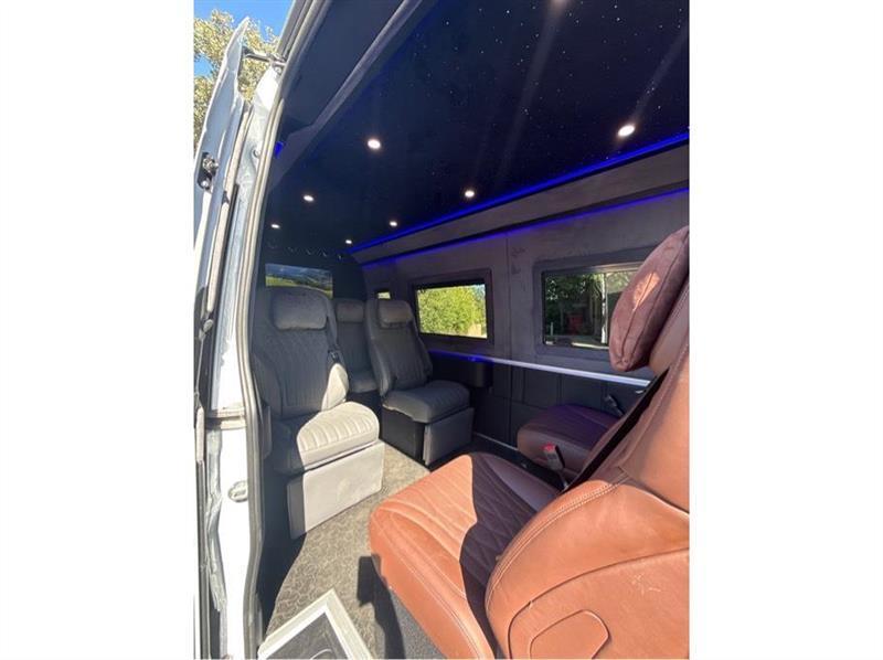 Mercedes-Benz Sprinter  2024