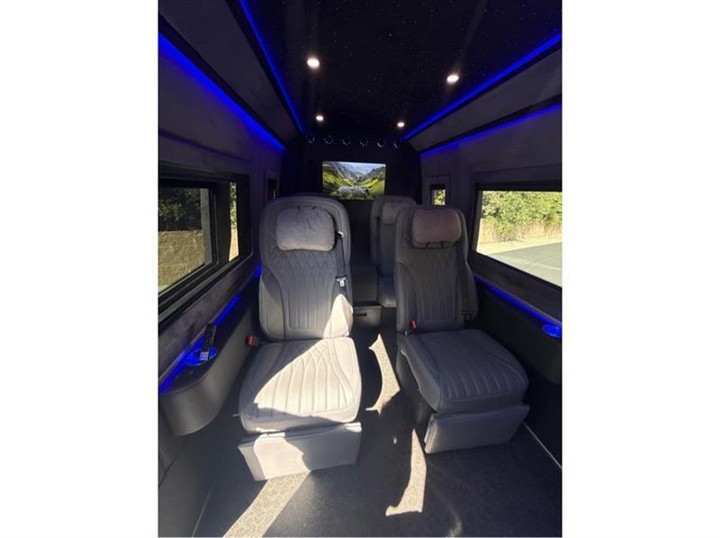 Mercedes-Benz Sprinter  2024