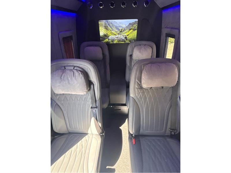 Mercedes-Benz Sprinter  2024