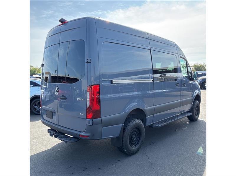Mercedes-Benz Sprinter  2021