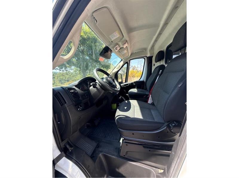 Ram ProMaster 2500 photo 11