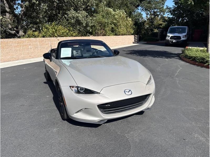 Mazda MX-5 Miata  2023