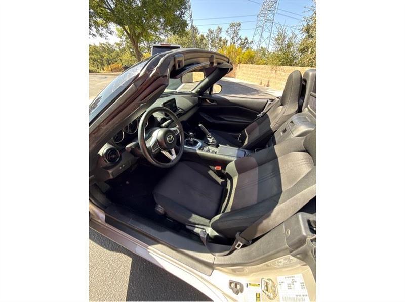 Mazda MX-5 Miata  2023