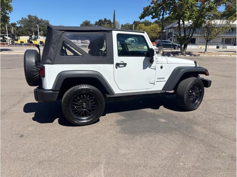 Jeep Wrangler  2017