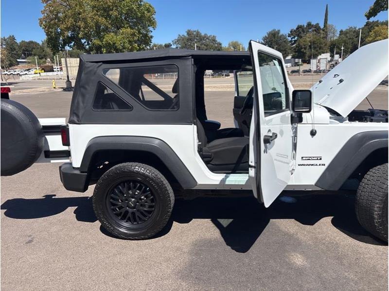 Jeep Wrangler  2017