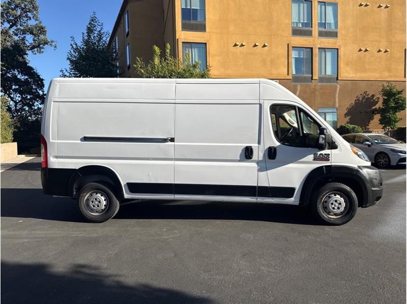 Ram ProMaster 2500 photo 6