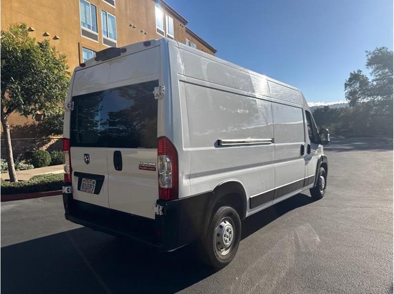 Ram ProMaster 2500 photo 7