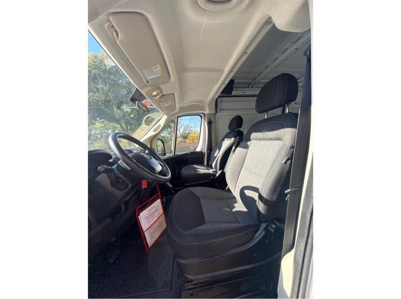 Ram ProMaster 2500 photo 10