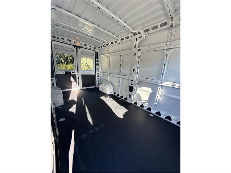 Ram ProMaster 2500 photo 16