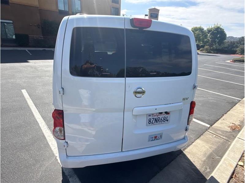 Nissan NV200  2015