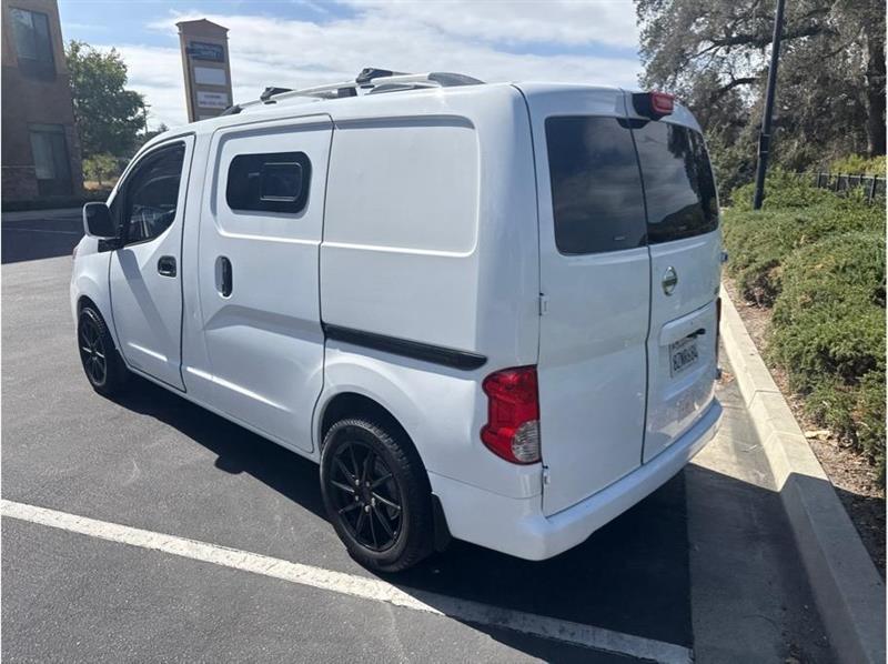 Nissan NV200  2015