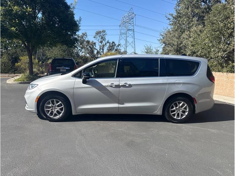 Chrysler Pacifica  2024