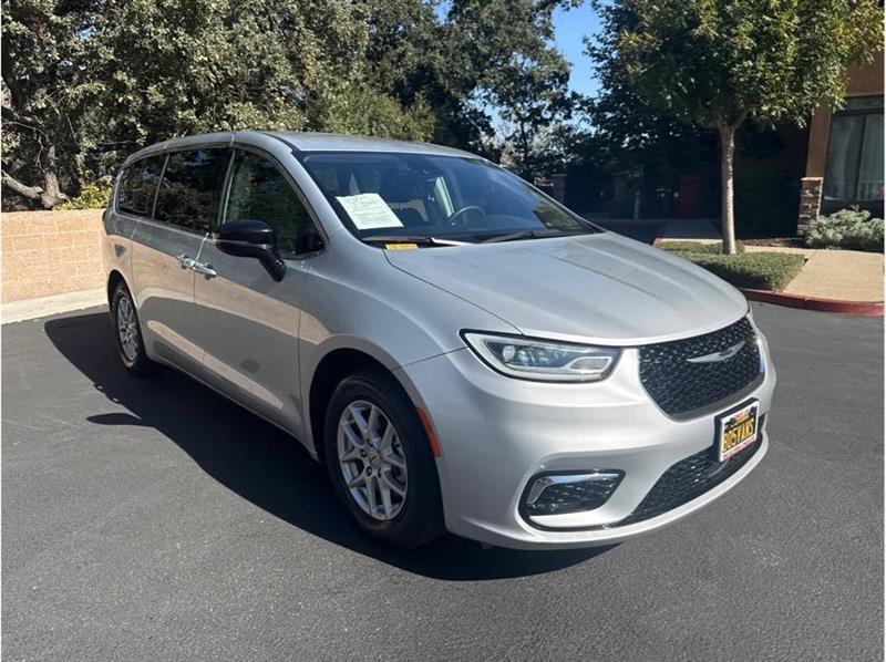 Chrysler Pacifica  2024