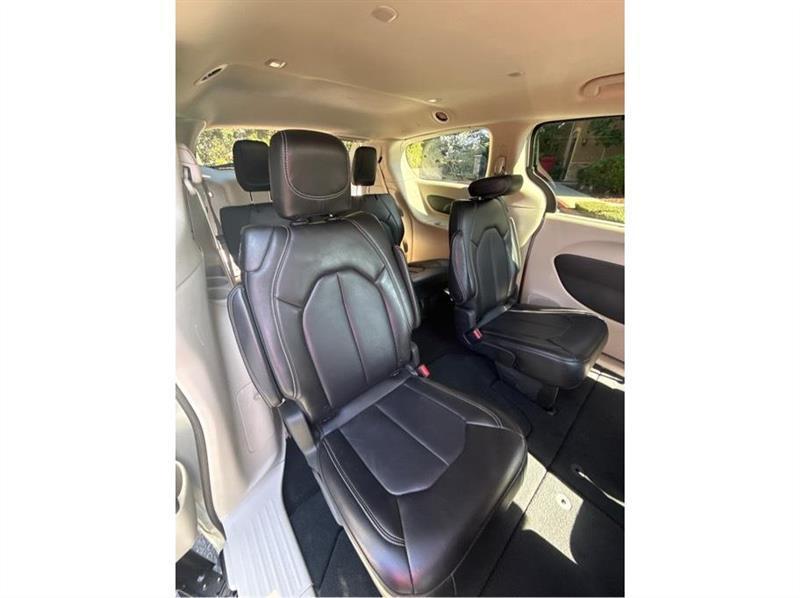 Chrysler Pacifica  2024