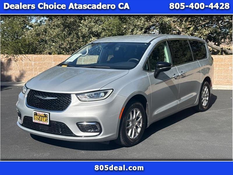 2024 Chrysler Pacifica Touring L Van 4D