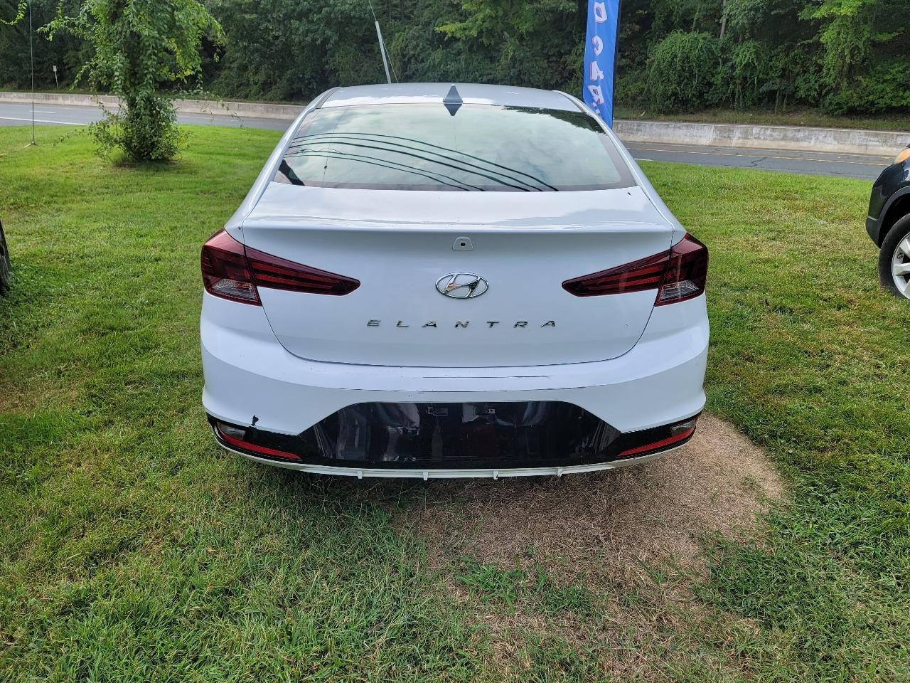 Hyundai Elantra Limited 2020
