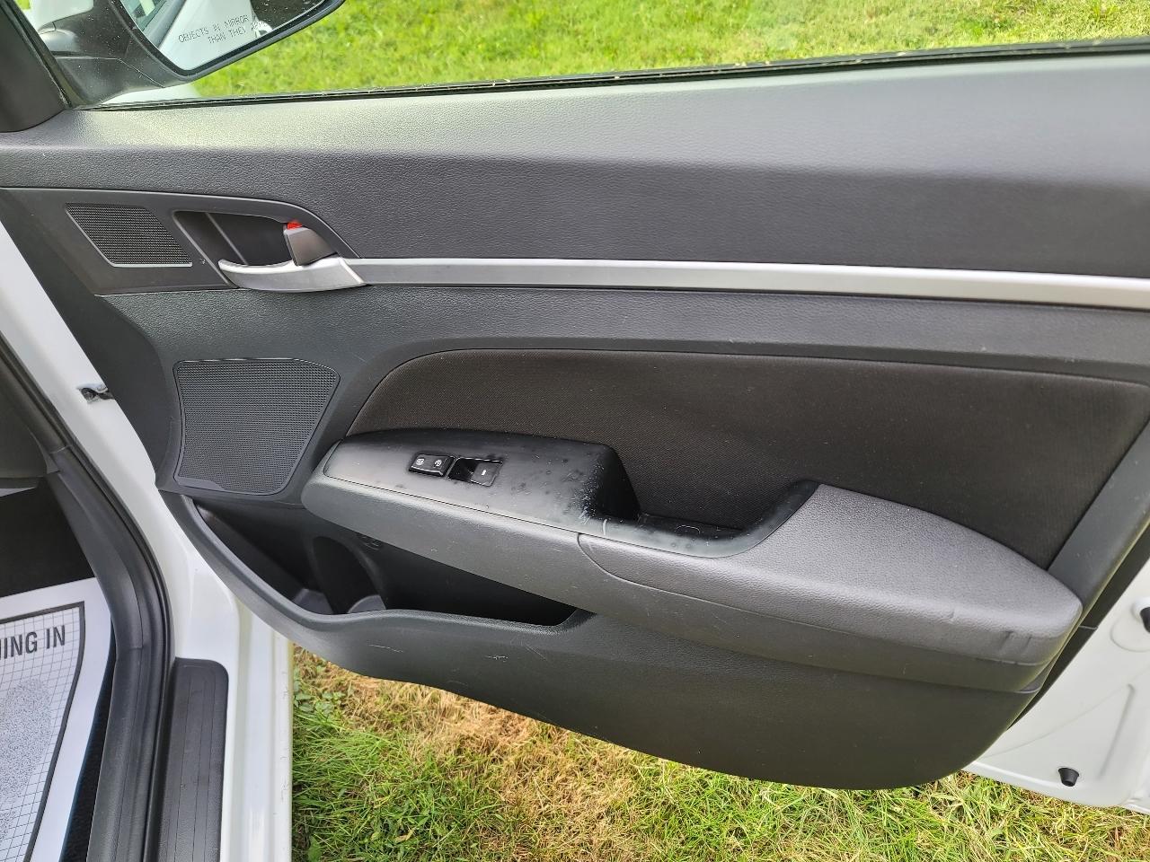 Hyundai Elantra Limited 2020