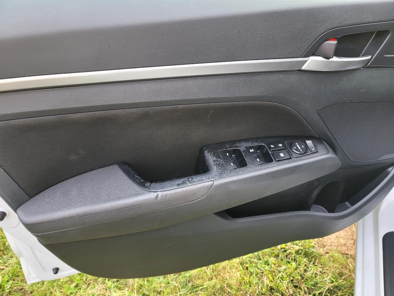 Hyundai Elantra Limited 2020