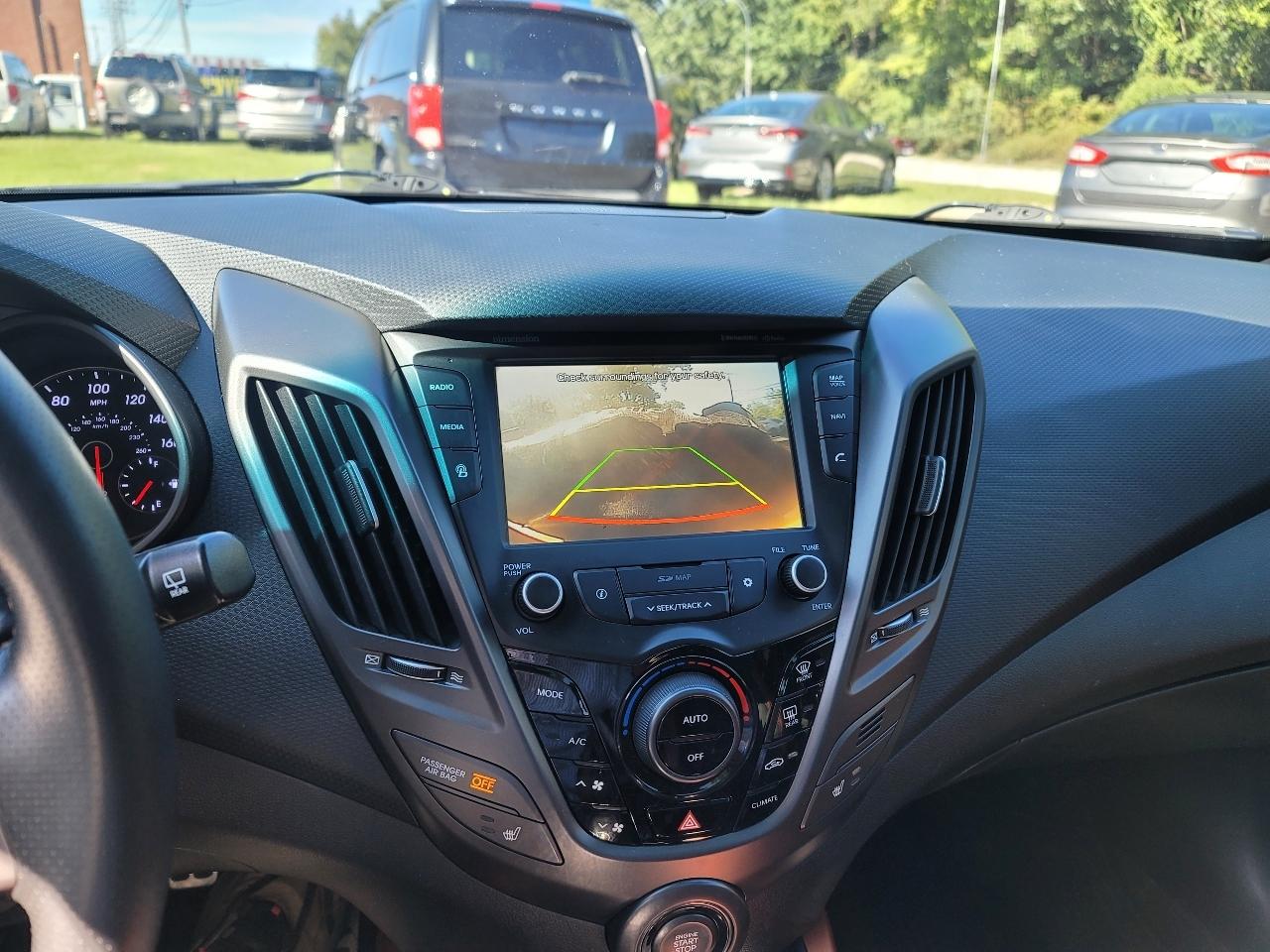 Hyundai Veloster Turbo R-Spec w/Red Interior 6M 2017