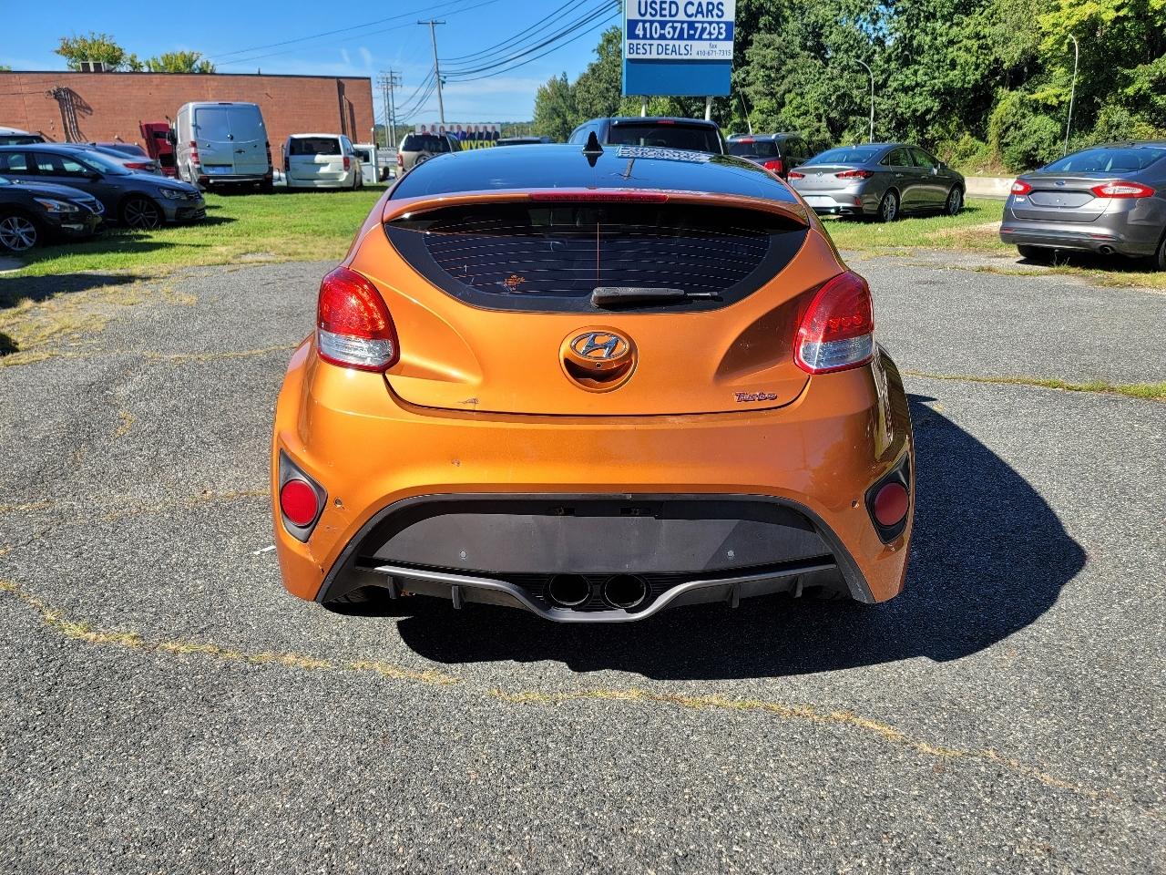 Hyundai Veloster Turbo R-Spec w/Red Interior 6M 2017