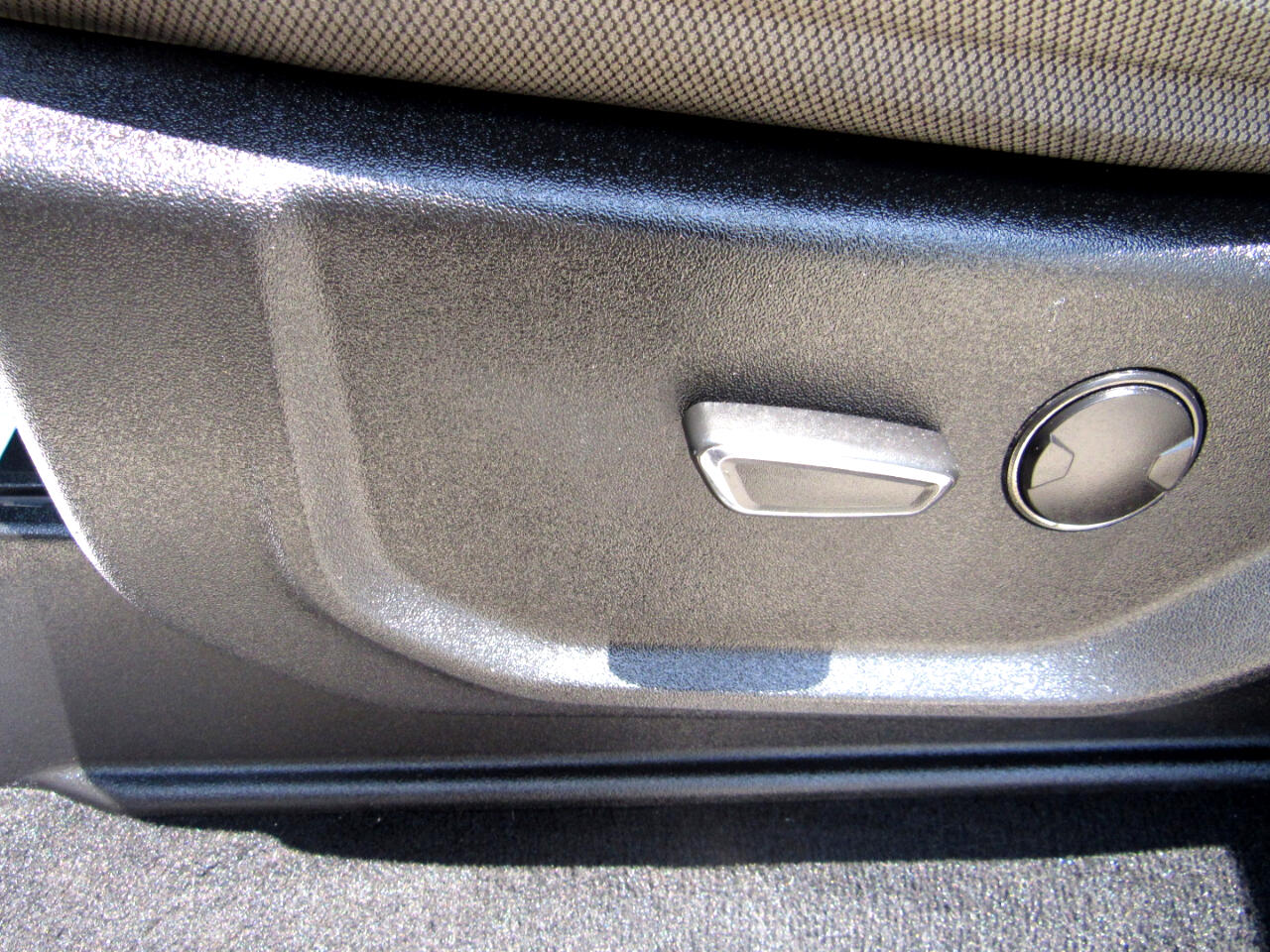 Ford Super Duty F-350 SRW XLT 4WD Crew Cab 8' Box 2019 Ford Super Duty F-350 SRW XLT 4WD Crew Cab 8' Box 2019