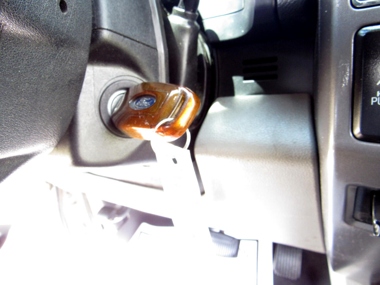 Ford Super Duty F-350 SRW XLT 4WD Crew Cab 8' Box 2019 Ford Super Duty F-350 SRW XLT 4WD Crew Cab 8' Box 2019