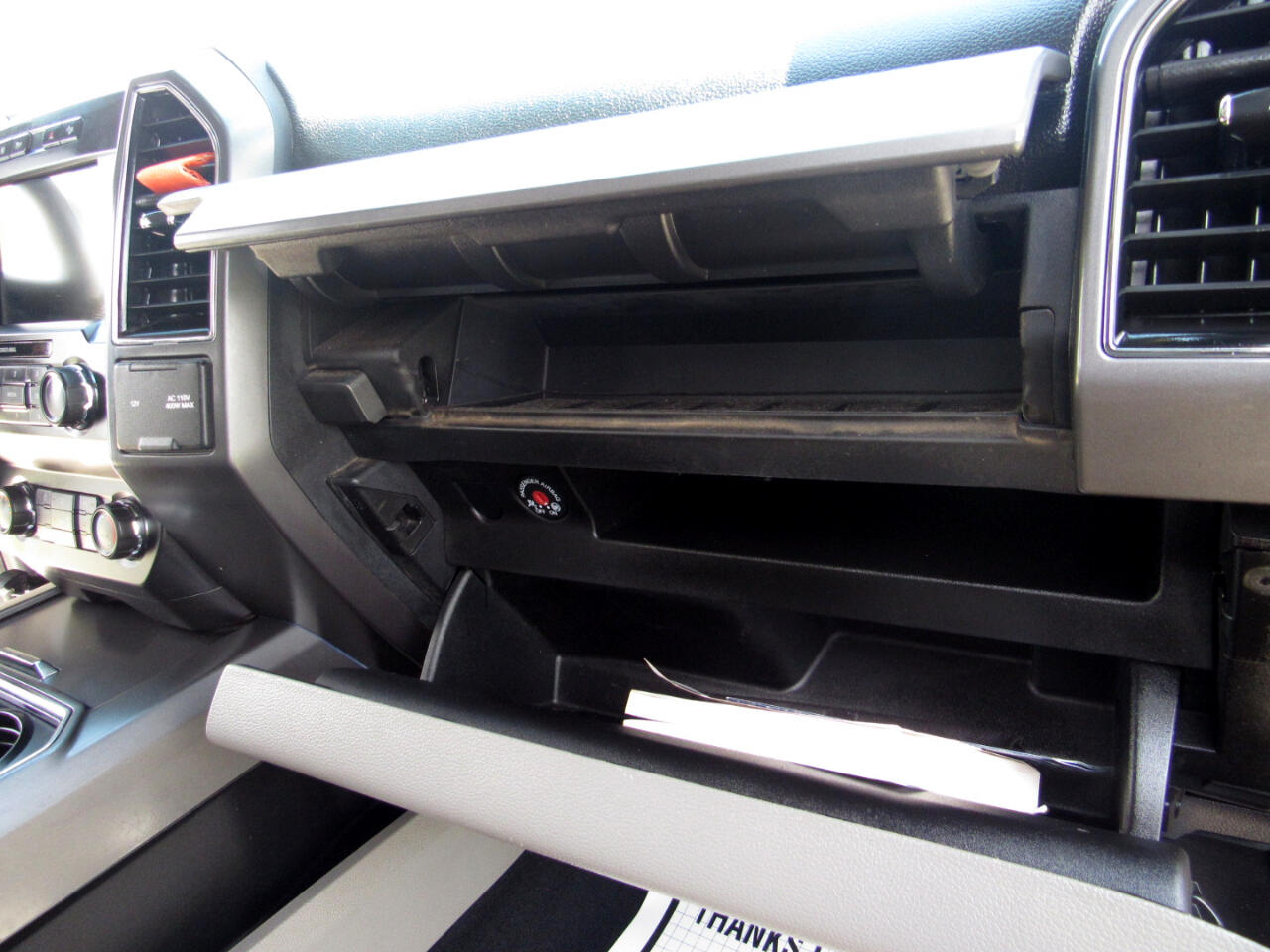 Ford Super Duty F-350 SRW XLT 4WD Crew Cab 8' Box 2019 Ford Super Duty F-350 SRW XLT 4WD Crew Cab 8' Box 2019