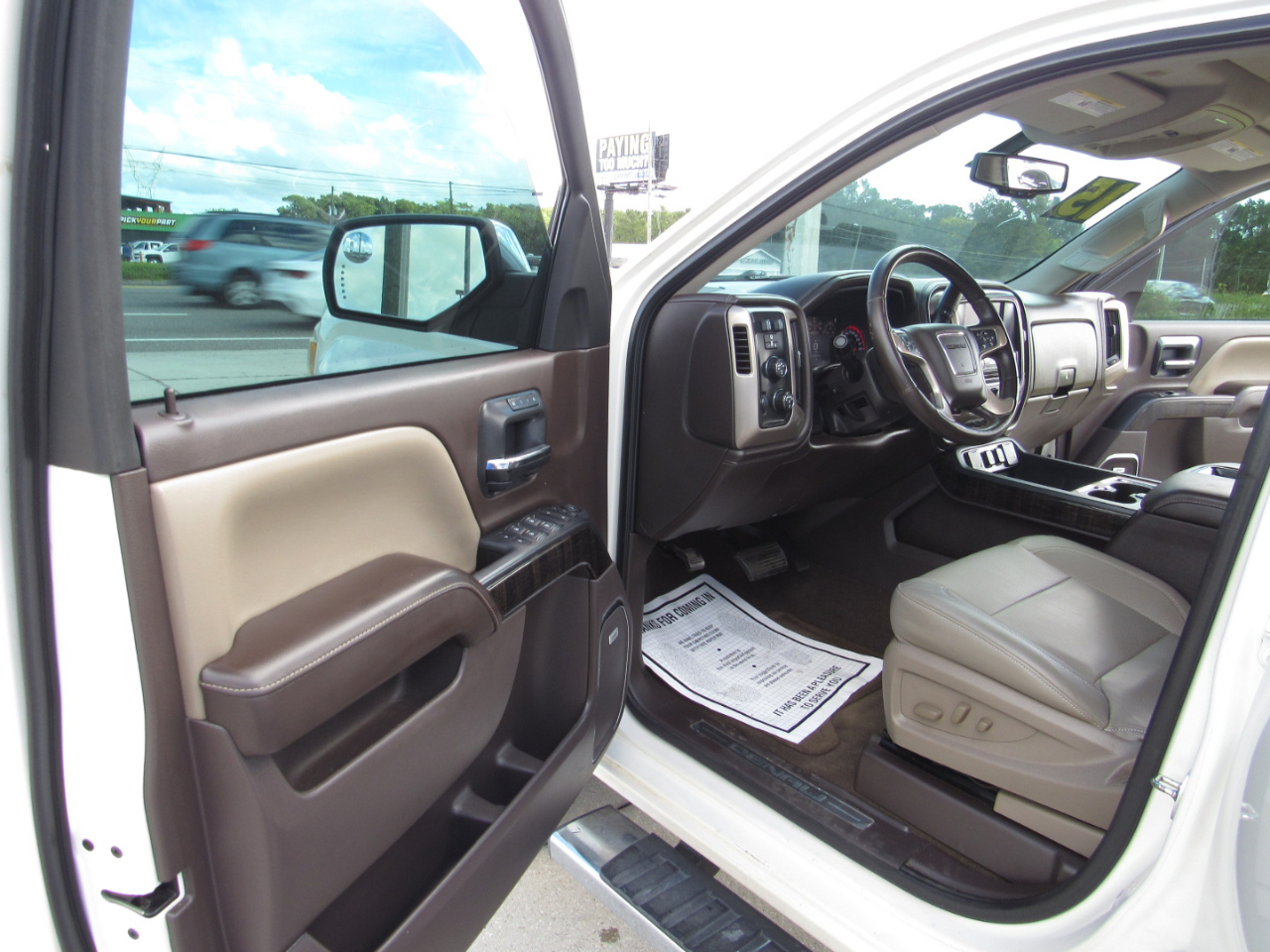 GMC Sierra 1500 4WD Crew Cab 153.0" Denali 2015 GMC Sierra 1500 4WD Crew Cab 153.0" Denali 2015